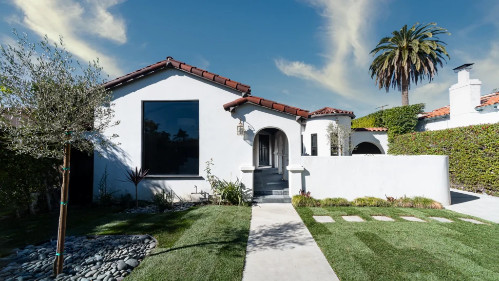 Certified real estate appraiser in Southwest Riverside home valuation.